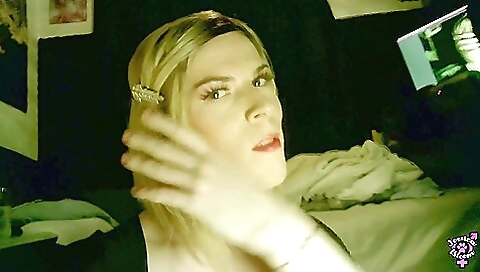 amateur blonde enjoys swaying and anal sucking cum