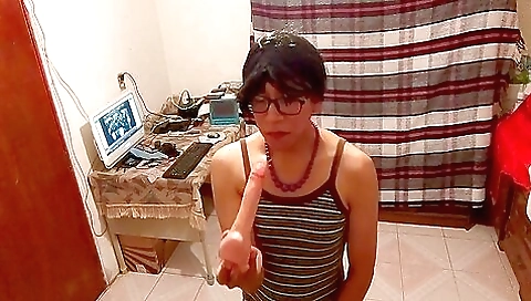 Mexican girl with natural tits tries oral deepthroat