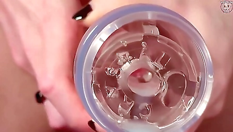 Amateur teen solo porn video with me sucking a toy