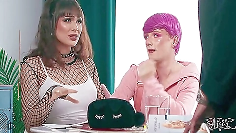 Brunette with a huge booty is fucking a dude on the wall