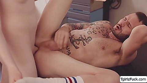 Blonde is a great masseuse and she is fucking the dude