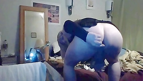 Amateur blonde and transvestite have fun in solo anal sex